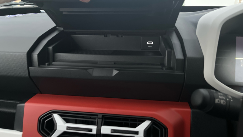 Dacia Spring 27kWh Expression 65 48kW 5dr Auto Electric Hatchback